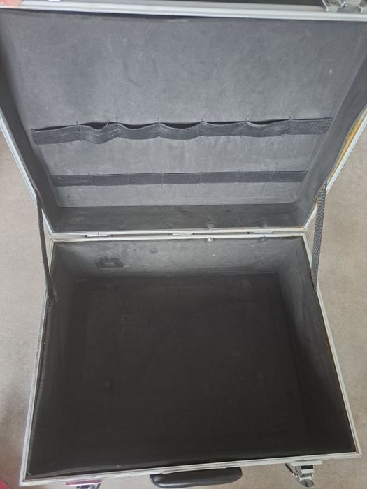 Kufer transportowy walizka case