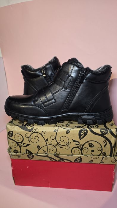 Buty nowe męskie zimowe czarne rozmiar 46