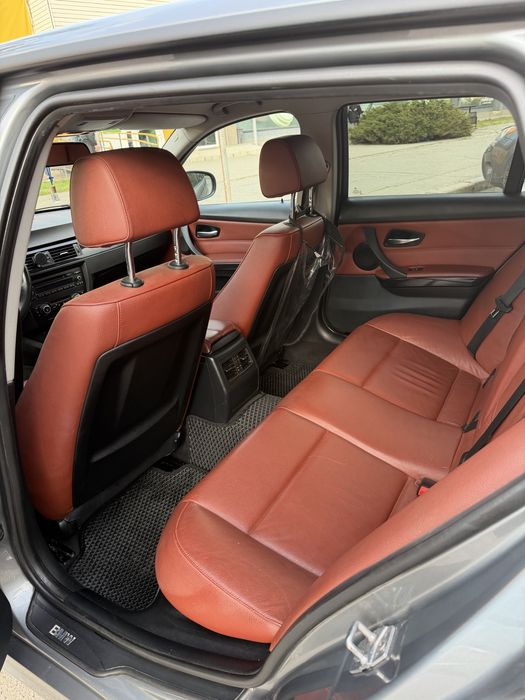 Bmw 3 series 2010