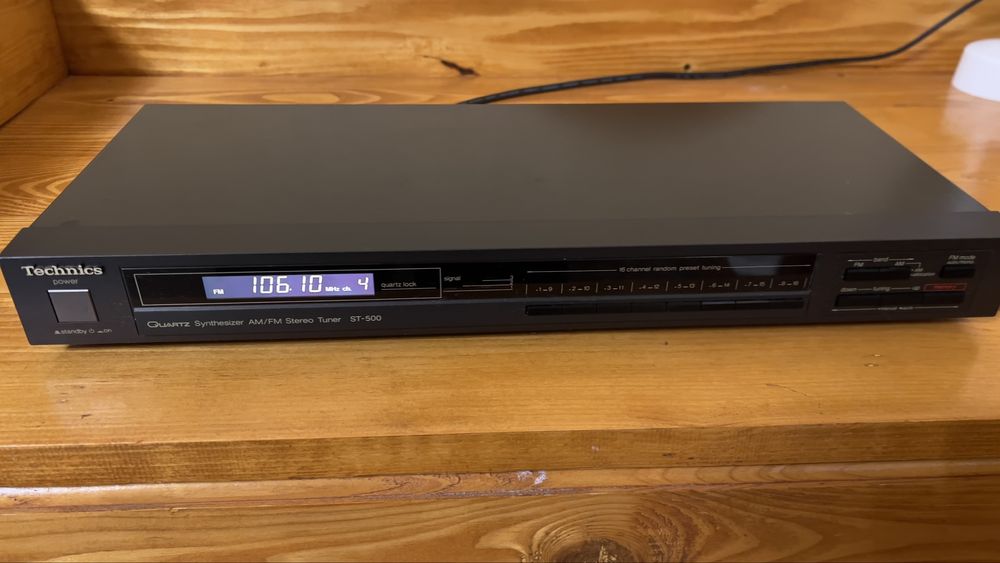 Продам радио тюнер Tecхnics ST-500