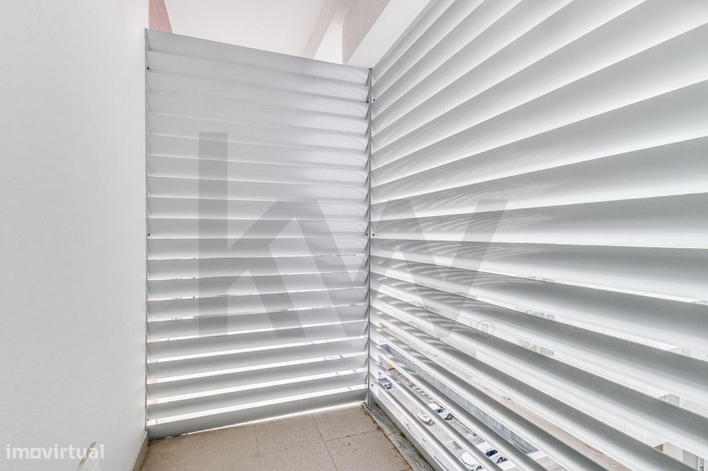Apartamento T2 Novo nas Laranjeiras em Lisboa | Premium, Metro e Acess