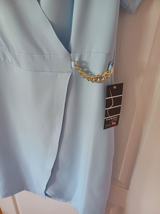 Piękna, błękitna sukienka. Nowa. r44