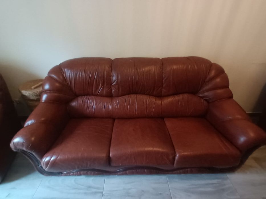 Sofás em pele - vendido em conjunto ou em separado