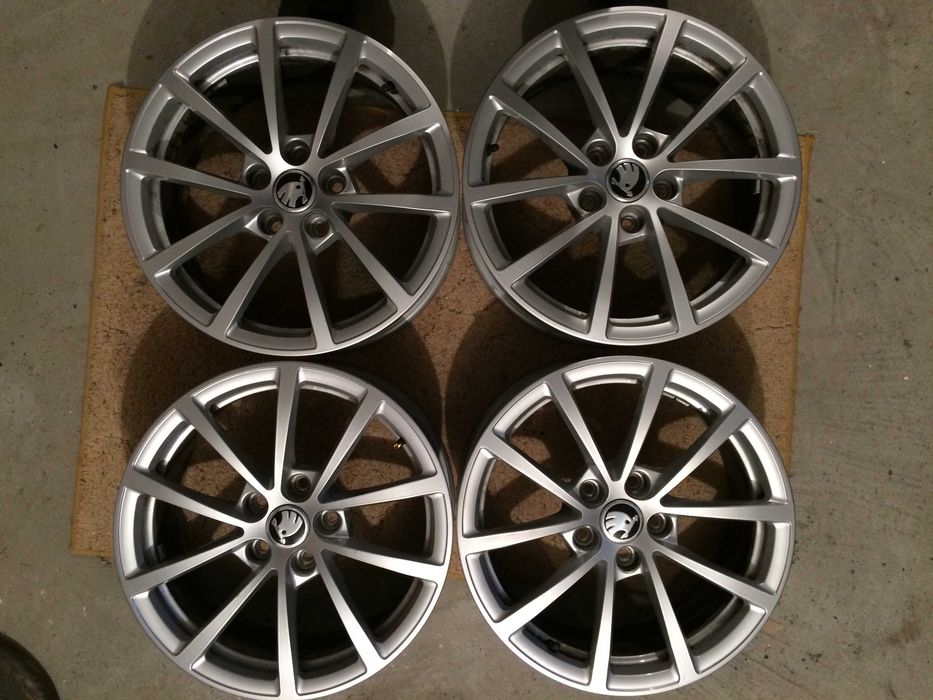 Felgi aluminiowe 17'' Oryginalne Audi VW Skoda Seat 7,5x17 5x112 jak nowe