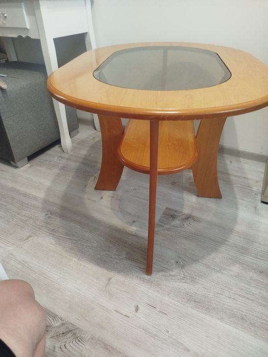 Stolik Kawowy z szybą