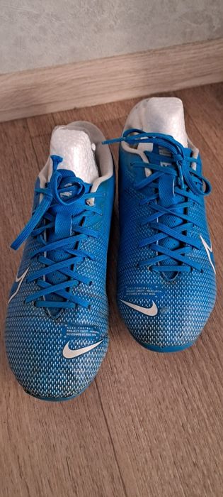 Бутсы Nike  36р. б/у