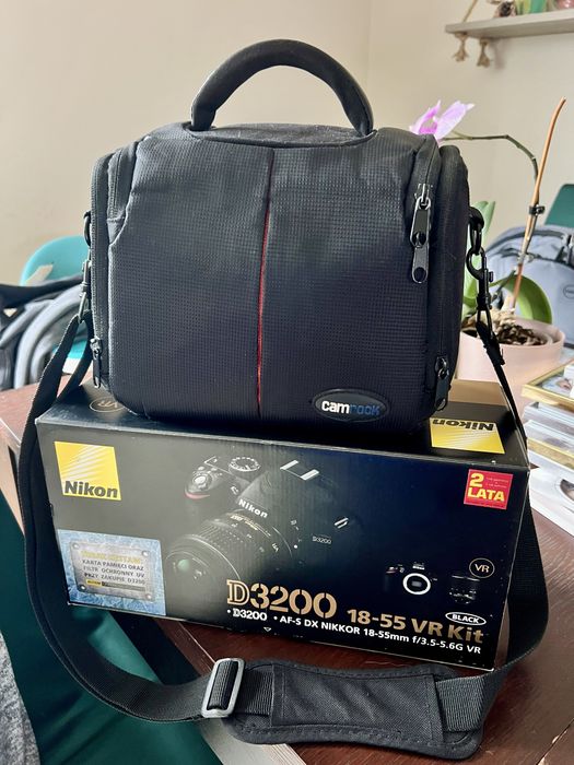 Nikon D3200 z obiektywem jak NOWY