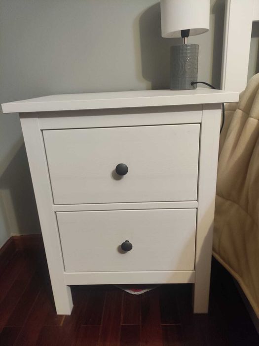 Quarto IKEA Completo – Cama + Colchão + 2 Mesas + Extras