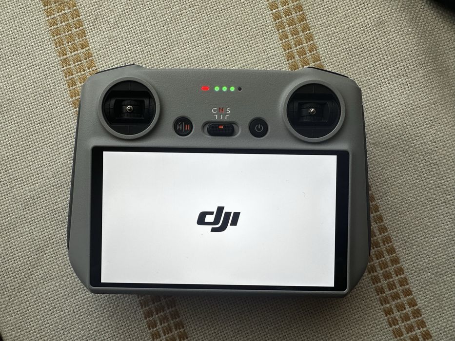 Pilot kontroler dji rc rm330