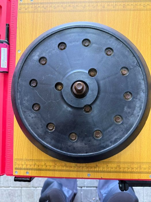Прикотуюче колесо (closing wheel) пластикове 30 см для Great Plains YP 2425 — вживане в доброму стані (пара до Dawn Curvetine)