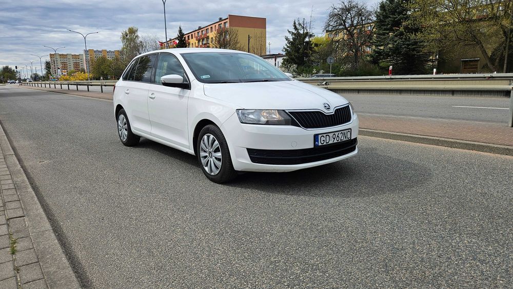 Skoda Rapid 1.2 Benz / Polski salon / 2 Właściciel