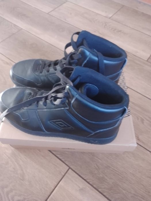 Umbro grand MID roz  44