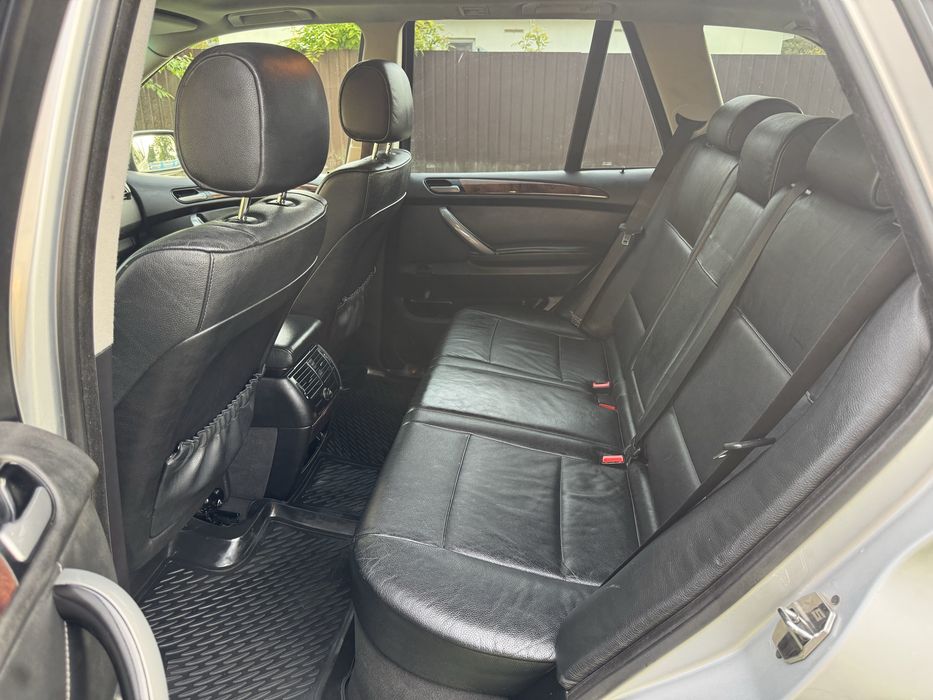Продам Bmw x5 e53