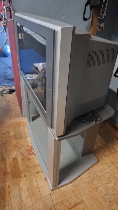 TV Panasonic com movel 55 polegadas