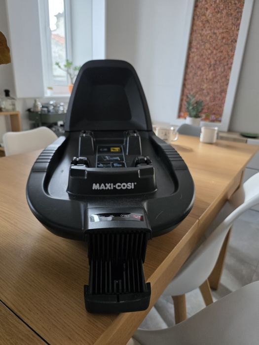 Sistema isofix maxi cosi. Como nova