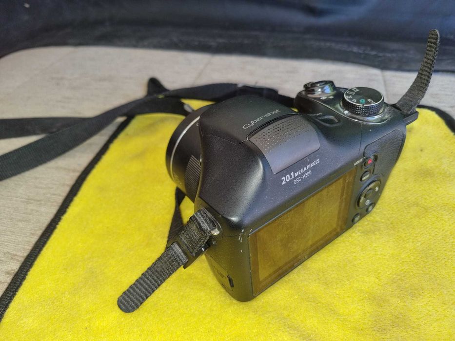 Sony Cyber-shot DSC-H300 — 20MP, Zoom 35x, Óptimo Estado!
