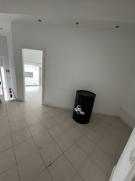 Vende-se loja comercial