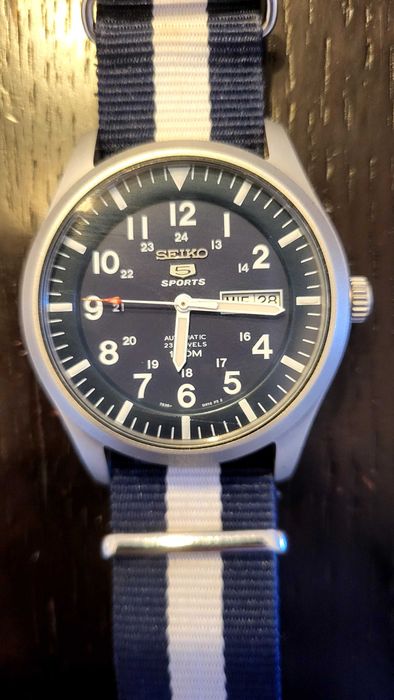 Seiko automático 5 sports
