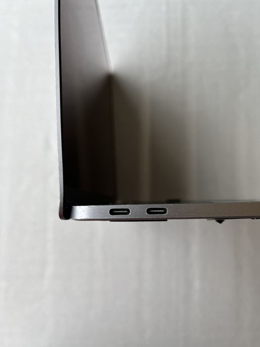 Macbook pro 13 (2017)