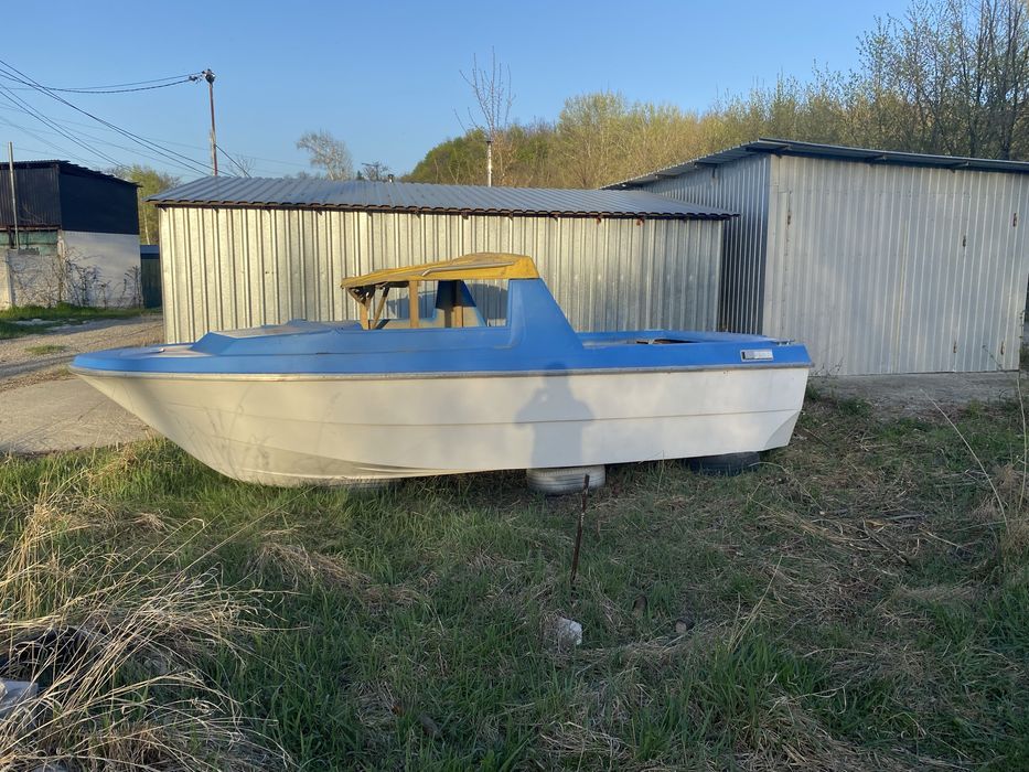 Катер КРИМ 4 водомет