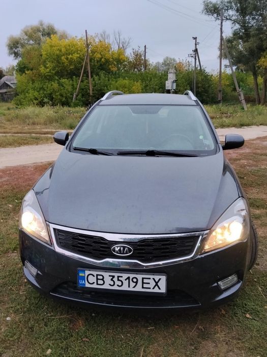 Продам автомобіль Киа Сид