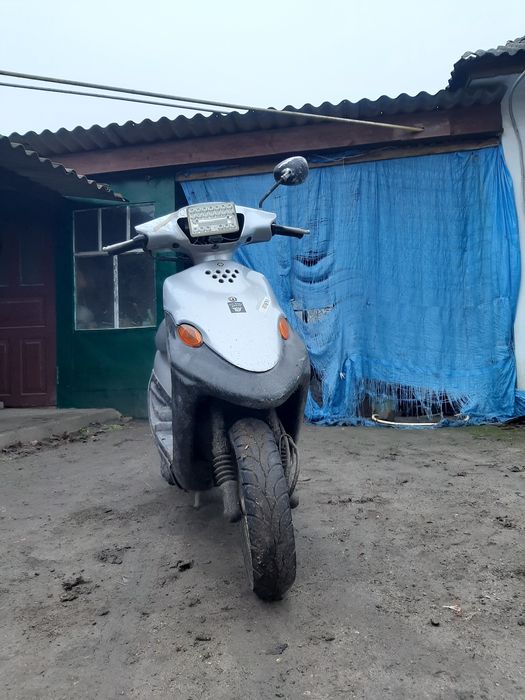 Продаю мопед ямаха бейсік джок