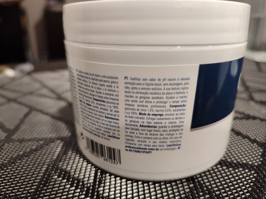 Toalhitas para higienização oral de cães, gatos e animais exóticos