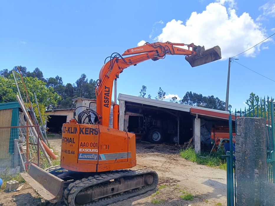 Giratória Hitachi EX50UR 5.5t com IVA
