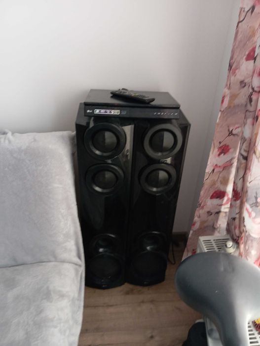 Sprzedam kino domowe