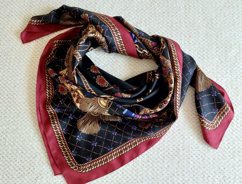Elegancka Wielka Wzorzysta Apaszka Naturalny Jedwab 100% SILK