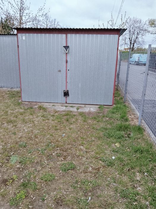 Garaż blaszany  osiedle pólko