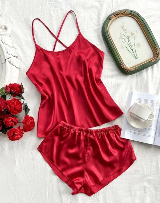 Komplet czerwony spodenki koszulka XL