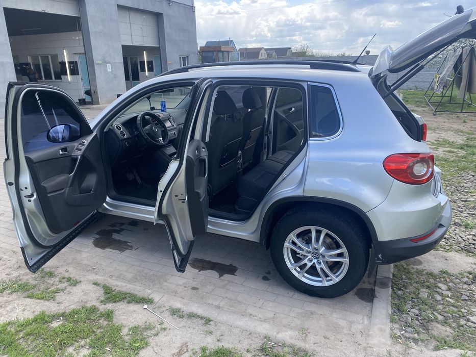 Продам тігуан 2010