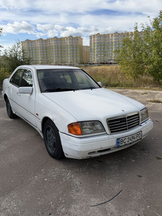 Продам Mercedes-Benz C-Кlass 2.8 бензин