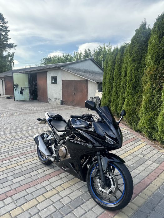 Продам Honda CBR 400R