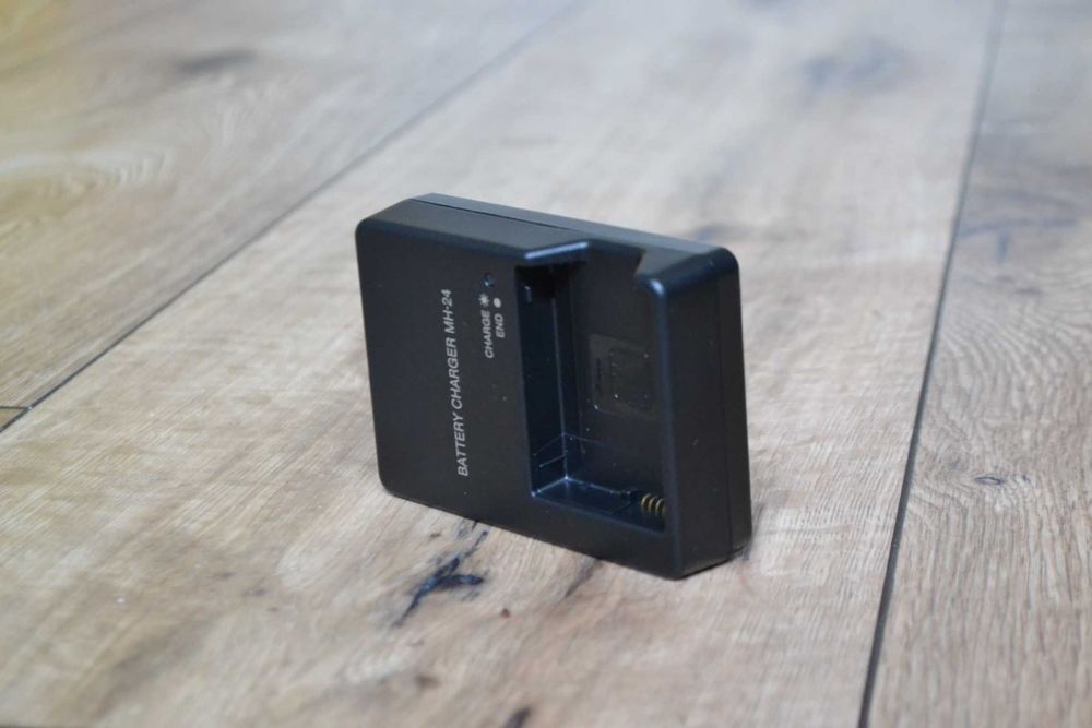 Ładowarka MH-24 do bateria EN-EL14 Nikon D3100 D5100 D3200 i innych