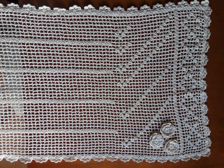 Napron de renda creme