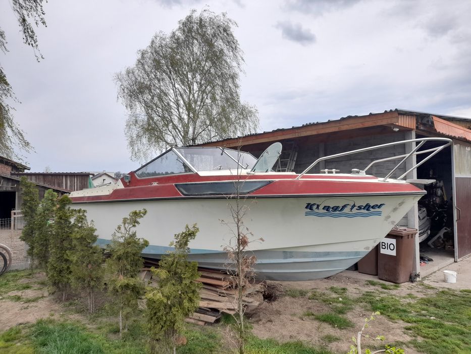 Jacht motorowy Coronet