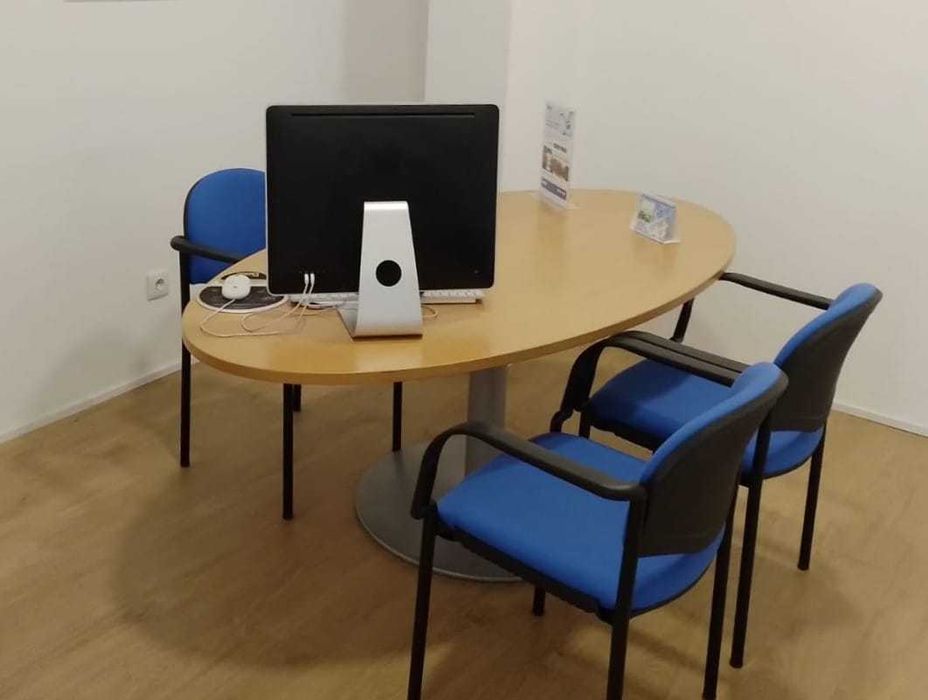 Mesas e cadeiras de escritório para venda