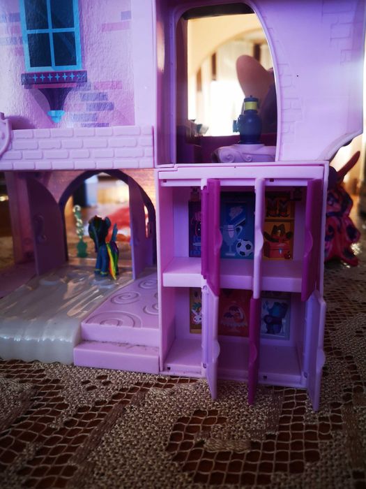Zamek-szkoła magiczna My little Pony
