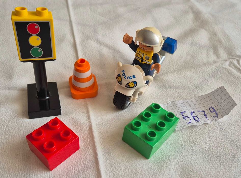 Lego duplo 5679 motocykl policyjny
