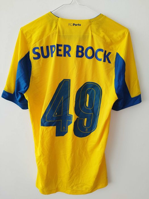 Camisolas Clubes de Futebol: Benfica - Porto - Paok - Maribor