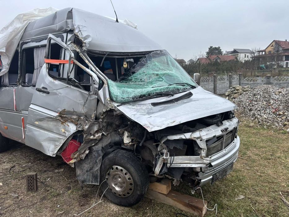 Автобус Mercedes Sprinter