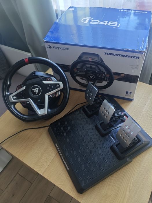 Thrustmaster T248 Xbox/PC.