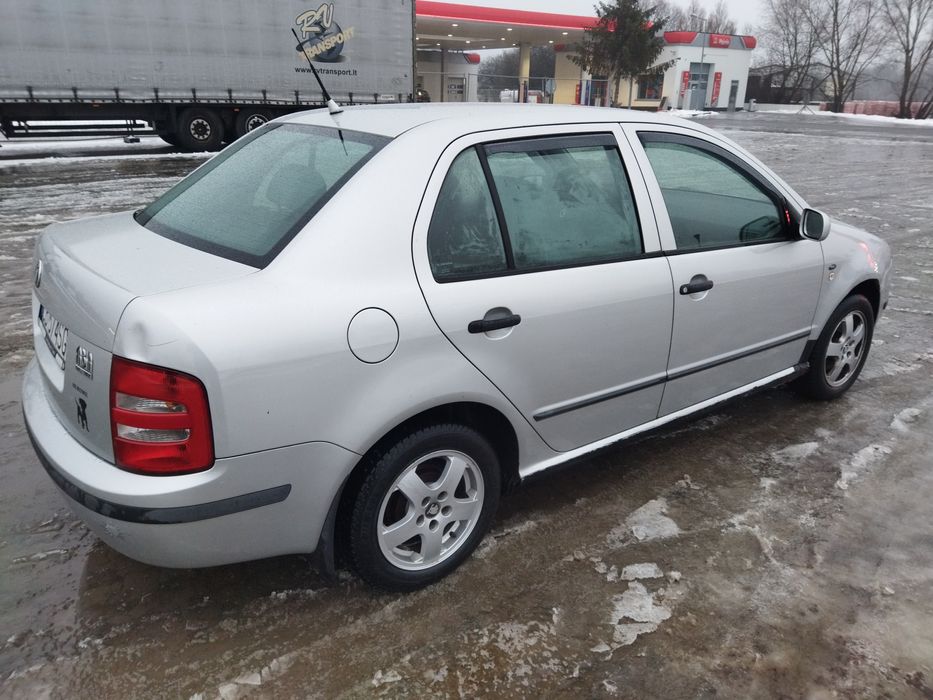 Skoda Fabia 1.4 16V benzyna rok 2001 ekonomiczne auto