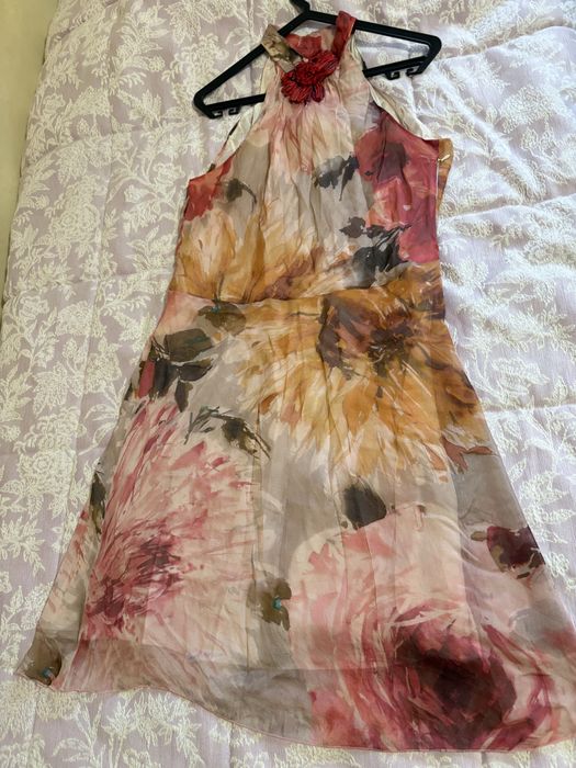 Varios vestidos…..