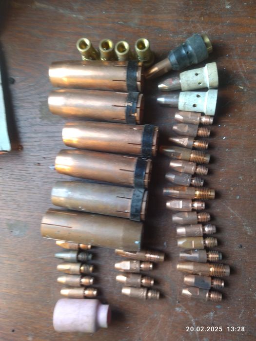 Сопла наконечники і кераміка на зварювальні апарати фроніус і есаб