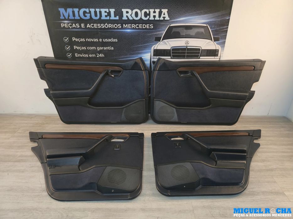 Conjunto de bancos e forras couro azul Mercedes W202