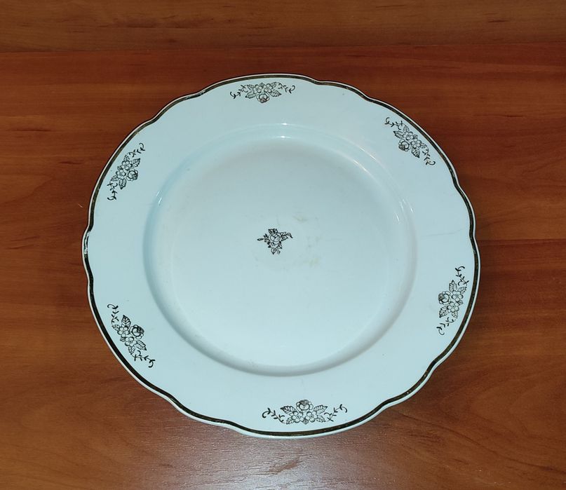 Блюдо фарфор - Чехия. (Большое с позолотой)