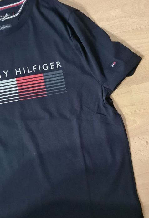 Tshirt męski tommy hilfiger.
